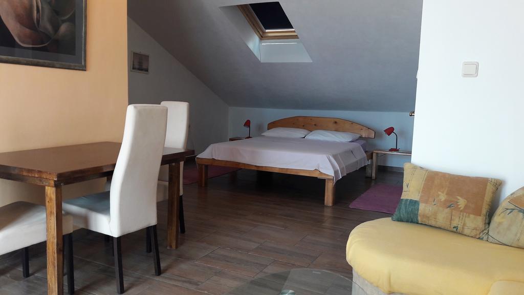 Apartments Velic Crikvenica Eksteriør bilde