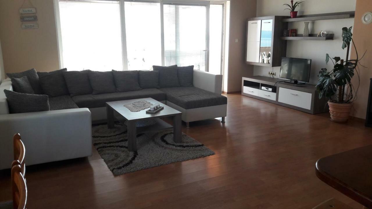 Apartments Velic Crikvenica Eksteriør bilde